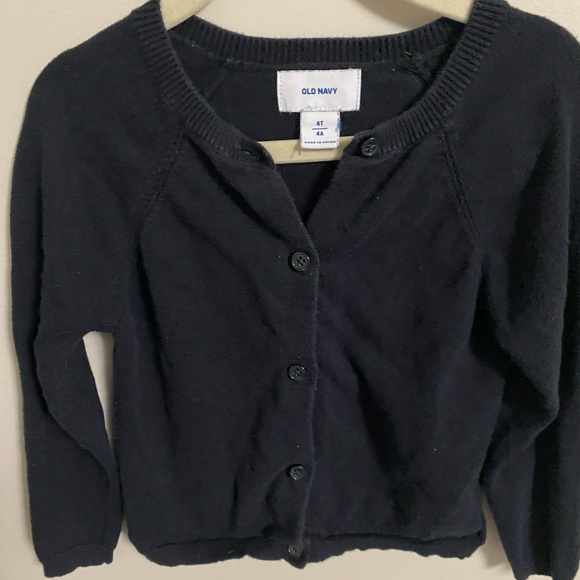 5/$25 Girls Old Navy Black Cardigan Sweater 4T - Picture 2 of 4
